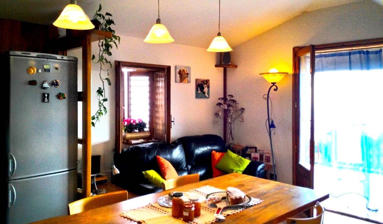 Puntalazzo Casa La Vignaヴィラ エクステリア 写真